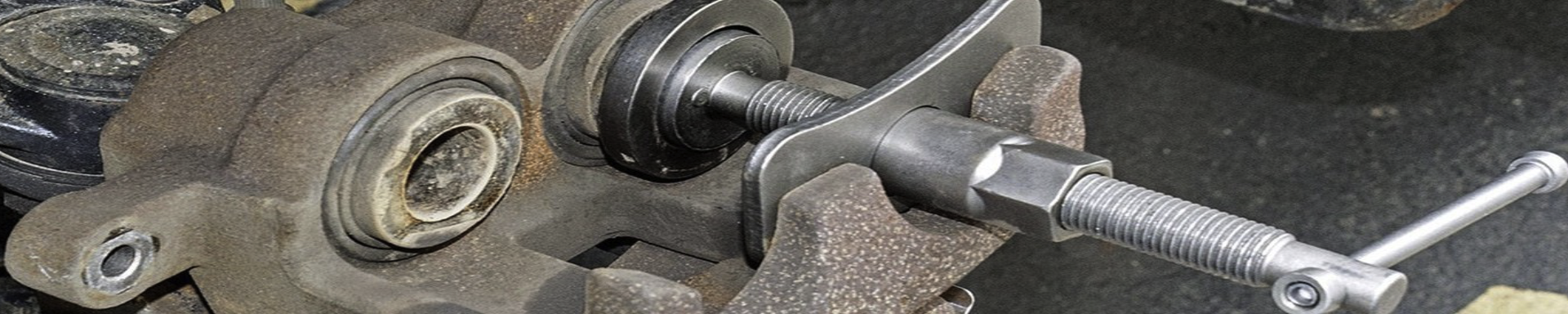 Brake Caliper Tools | GarageAndFab.com | Munro Industries gf-100103020702