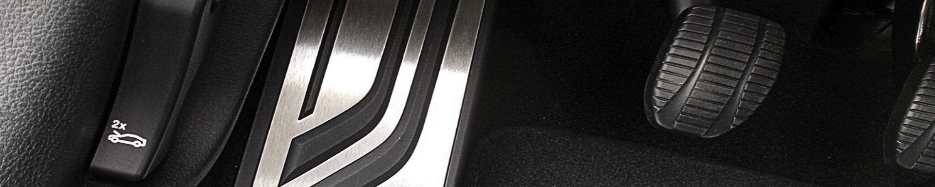 Foot Rests & Dead Pedals | GarageAndFab.com | Munro Industries gf-100103050905