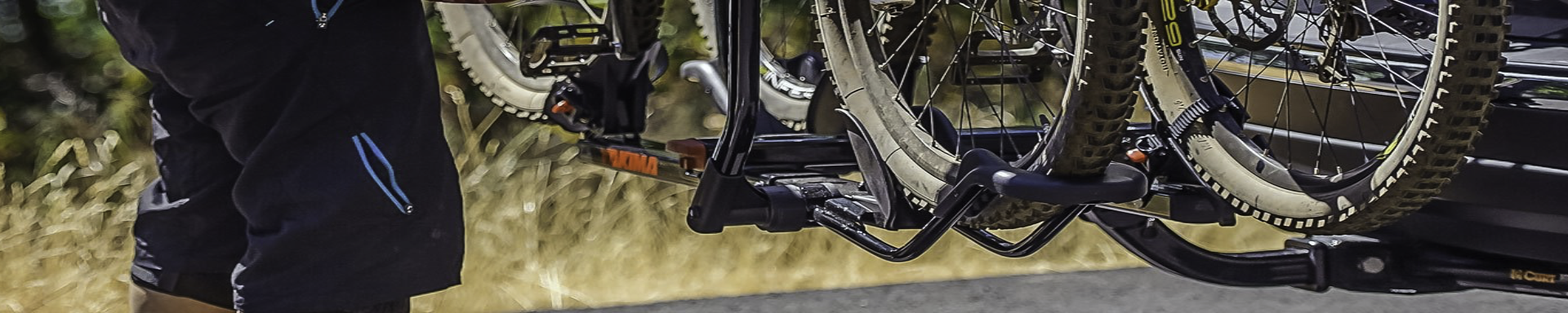 Hitch Mount Bike Racks | GarageAndFab.com | Munro Industries gf-100103040303