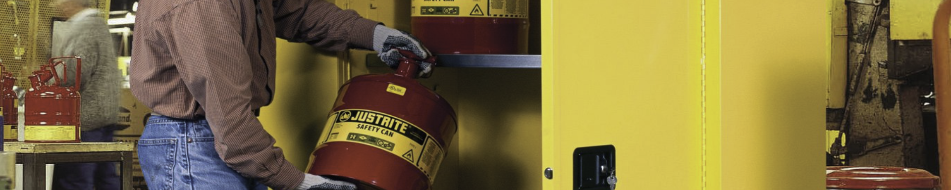 Safety Cabinets | GarageAndFab.com | Munro Industries gf-10010302301501