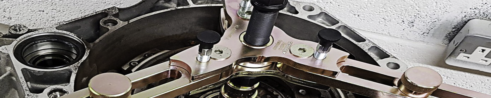 Transmission & Drivetrain Service Tools | GarageAndFab.com | Munro Industries gf-1001030227