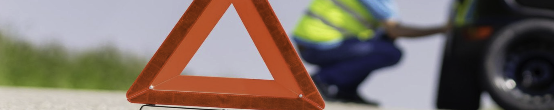 Warning Triangles | GarageAndFab.com | Munro Industries gf-10010302301612