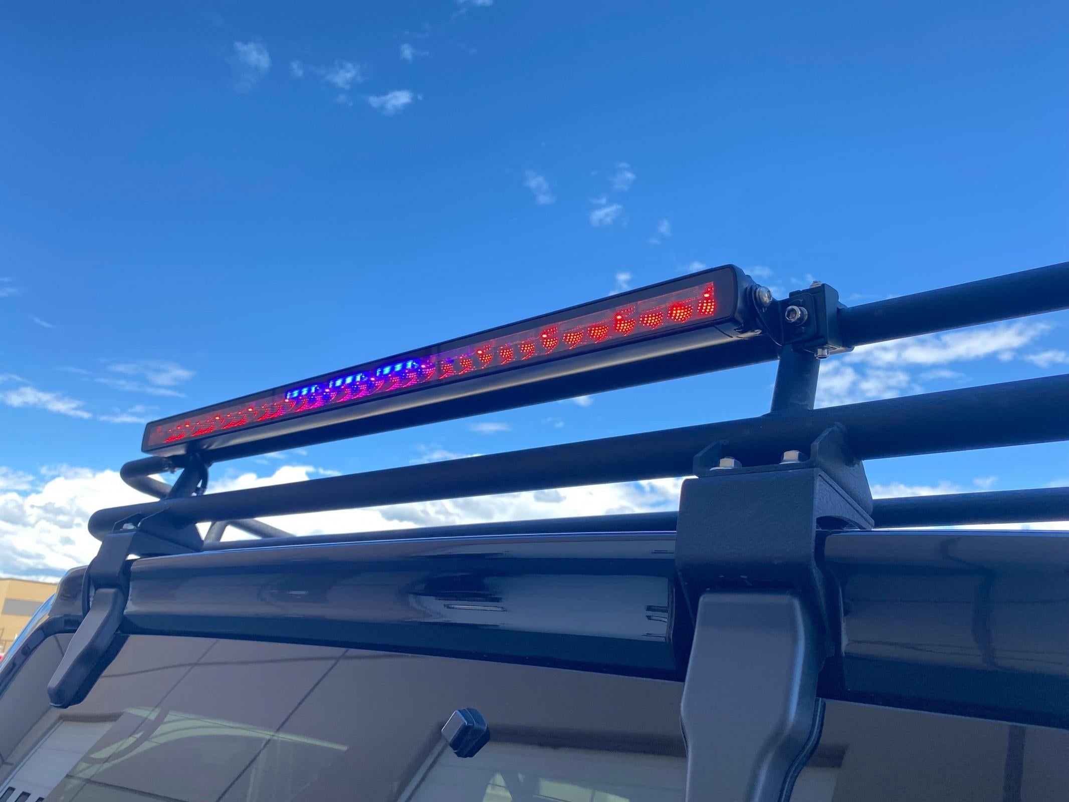 Vivid 18002 32 Inch Chase Bar+8 Port Controller | GarageAndFab.com