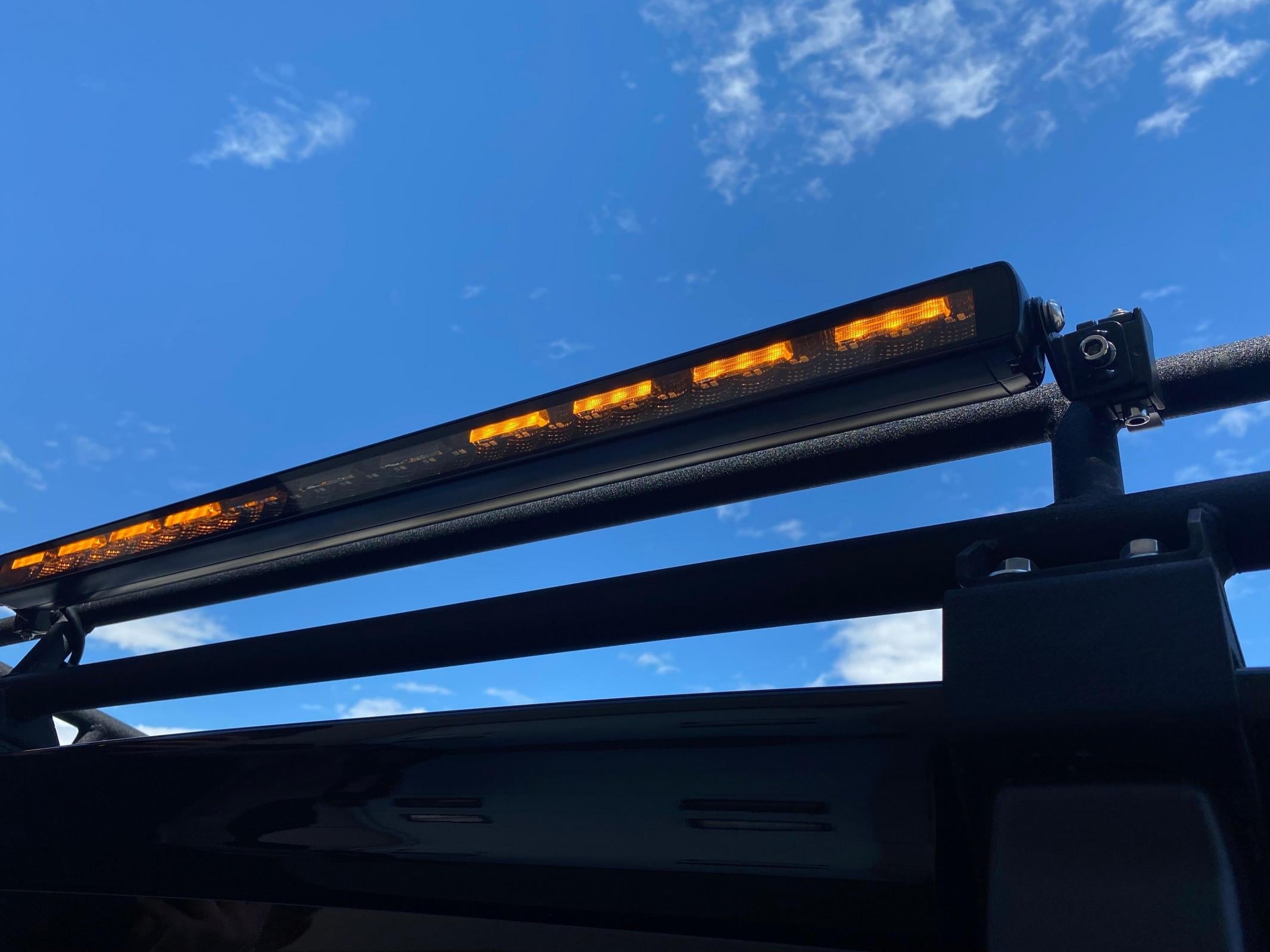 Vivid 18002 32 Inch Chase Bar+8 Port Controller | GarageAndFab.com