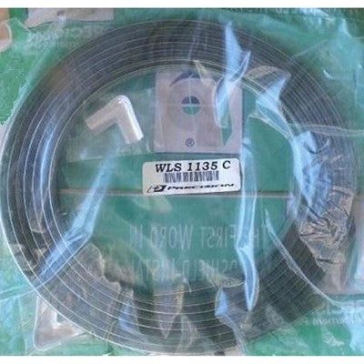 Goodmark Industries WINDSHIELD REVEAL MOLDING (REAR) - GMK414471573S | GarageAndFab.com