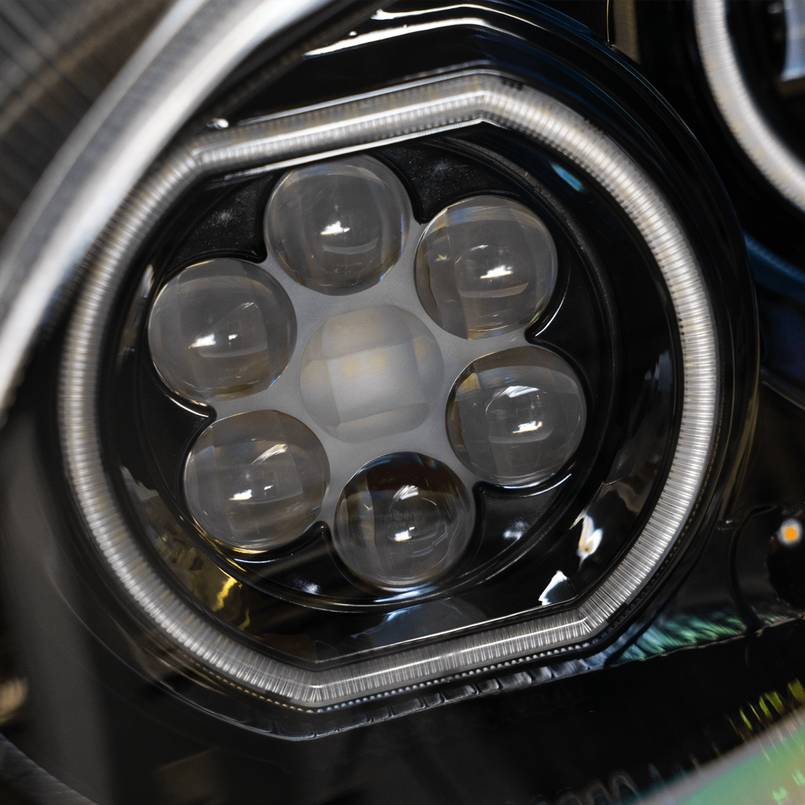 Vivid KENW-T680D Kenworth T680 Projector Led Headlights Driver 2012-2021 | GarageAndFab.com