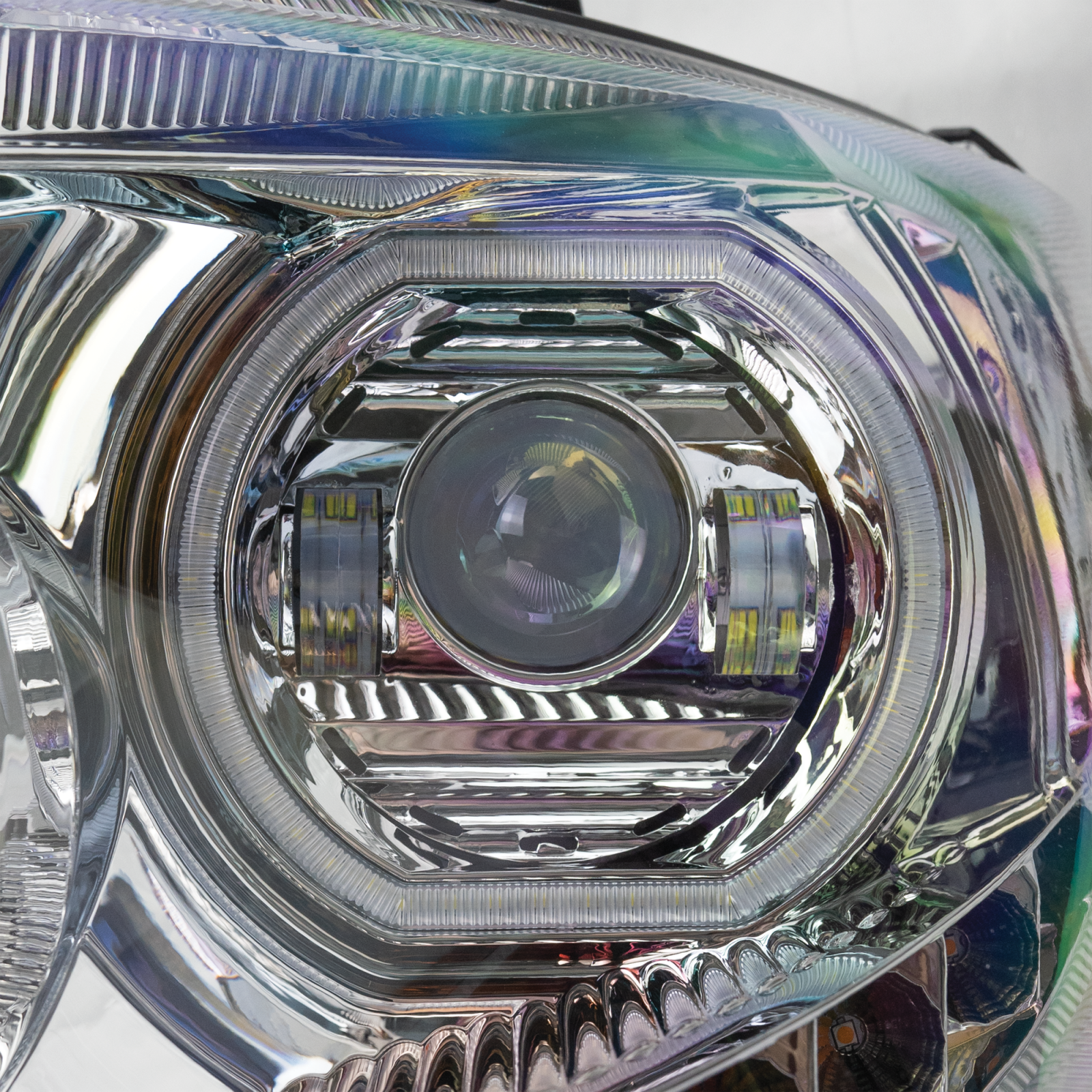 Vivid LT-P Brilliant Series International Lt Passenger | GarageAndFab.com