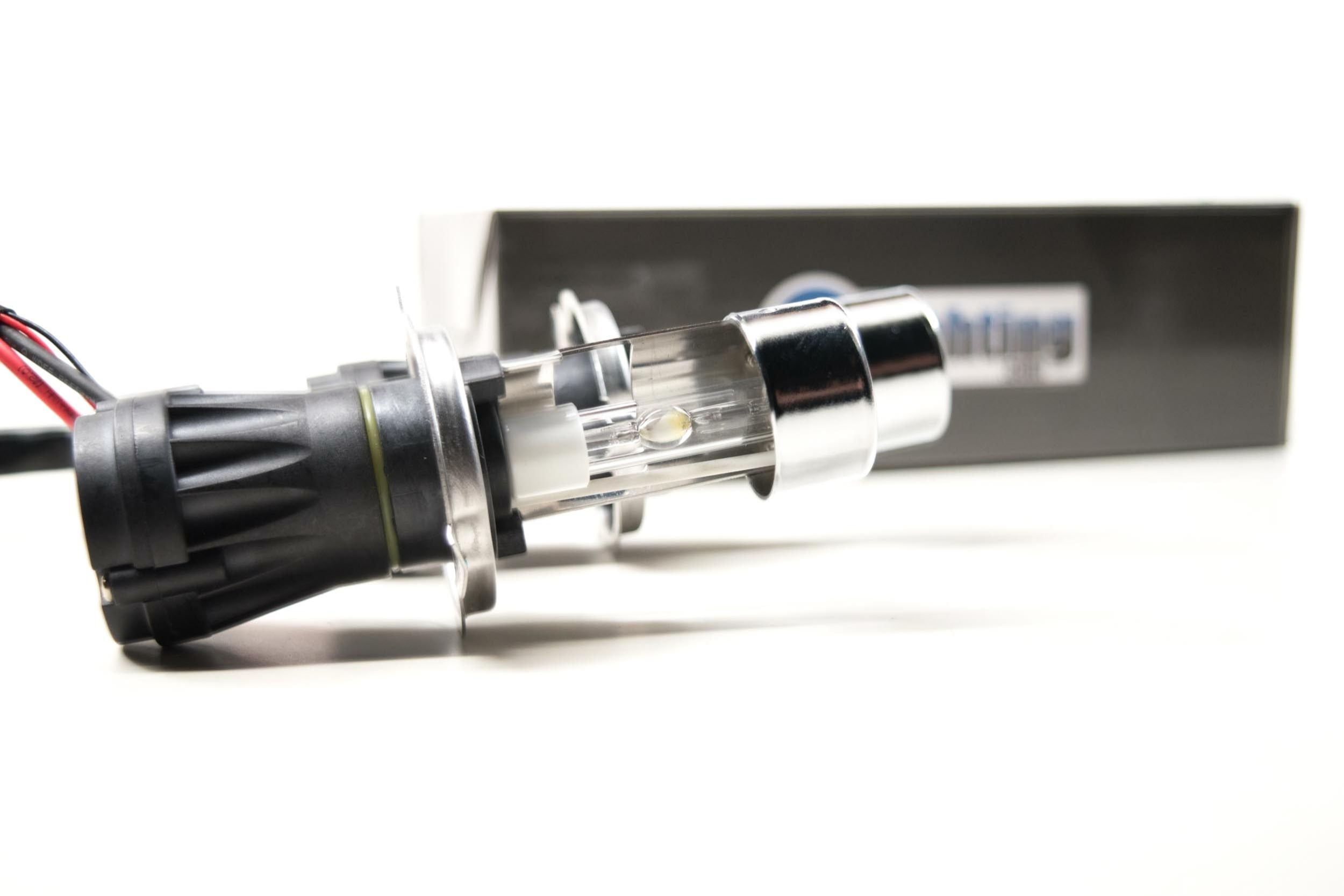 H4/9003 Bi-Xenon: GTR 6000K HID Bulbs (Pair) GTR.N.006 | GarageAndFab.com