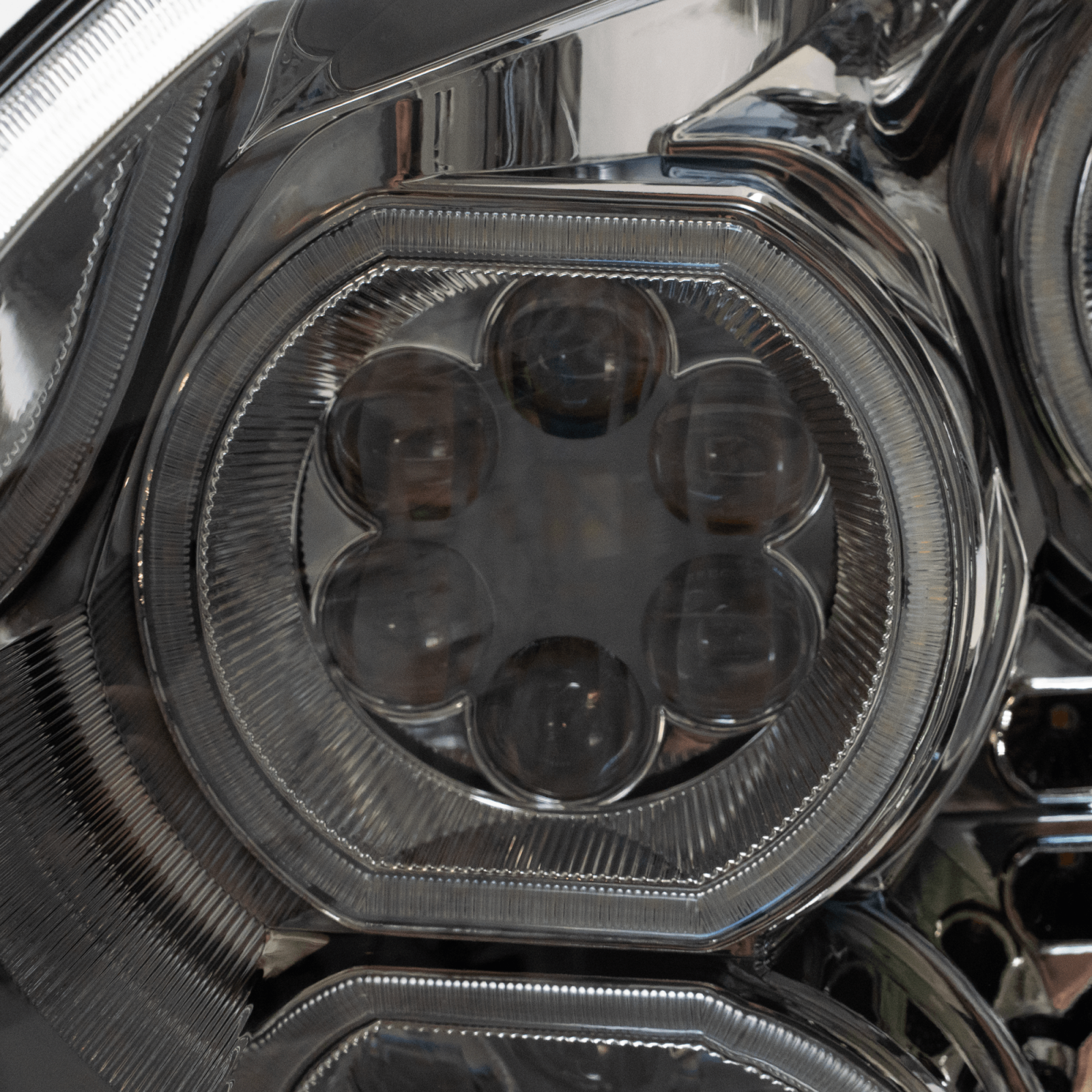Vivid FL01-P Brilliant Series Freightliner Cascadia Led Headlight Chrome Passenger 2008-2017 | GarageAndFab.com